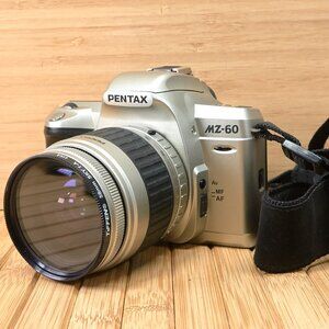 Pentax MZ-60 35mm slr Film Camera, w/ SMS Pentax-FA 28-90mm Lens